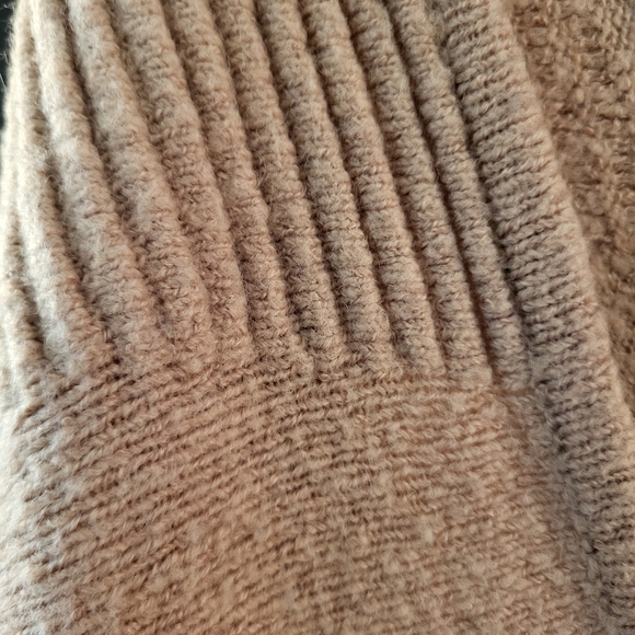 Free People Women's Elegant Off-the-Shoulder Beige Tunic Sweater Dress - Size XL - Picture 3 of 5